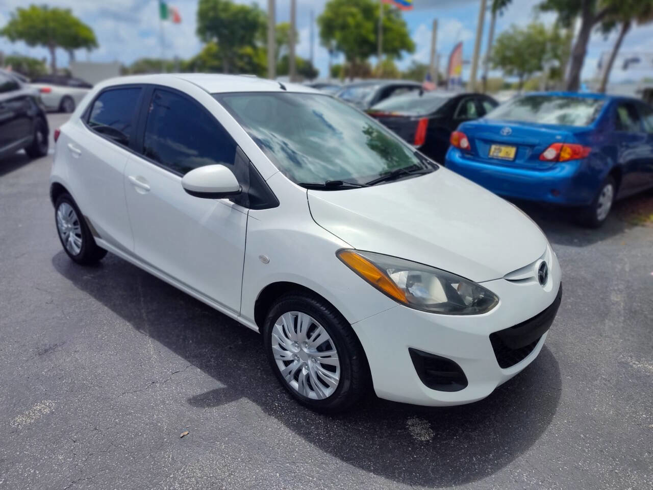 Used 2011 MAZDA MAZDA2 Sport image 7