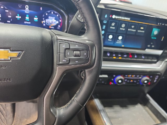 Used 2026 Chevrolet Silverado 3500 High Country w/ Technology Package AWD/4WD image 12