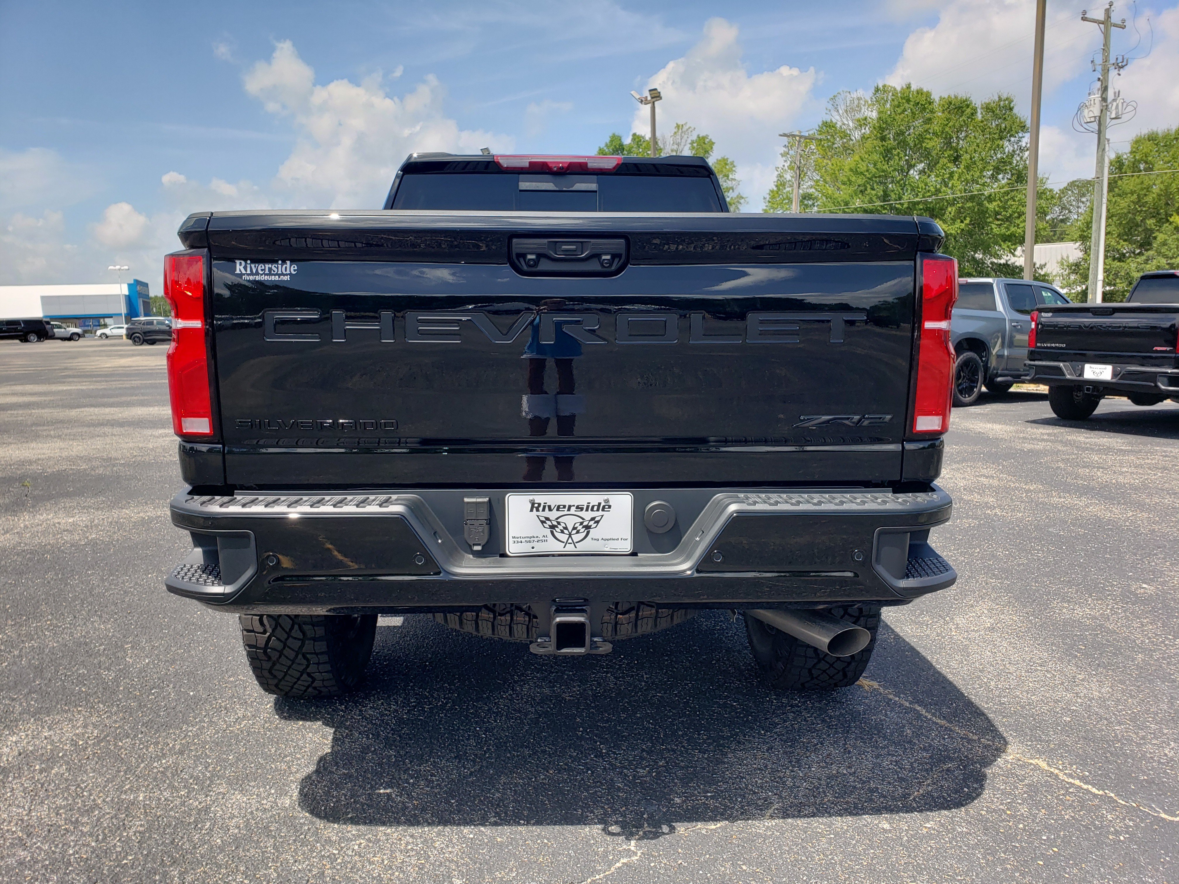 New 2026 Chevrolet Silverado 2500 ZR2 w/ LPO, Dark Essentials Package AWD/4WD image 8