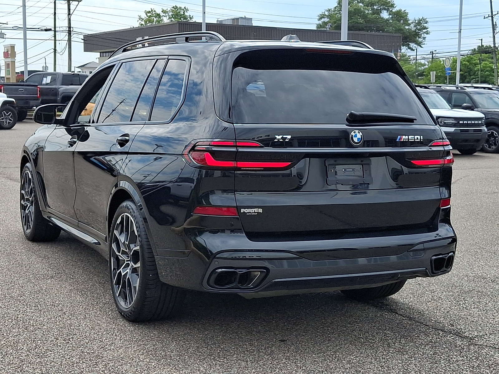 Used 2025 BMW X7 M60i w/ Executive Package AWD/4WD image 8
