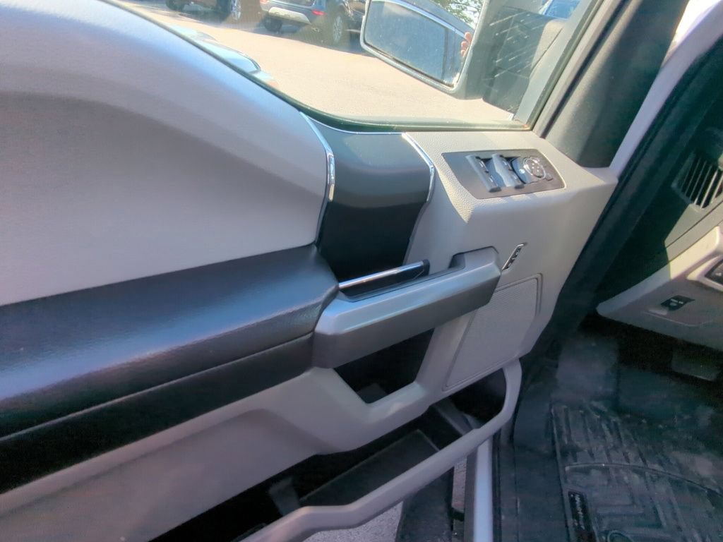 Used 2018 Ford F150 XLT AWD/4WD image 8