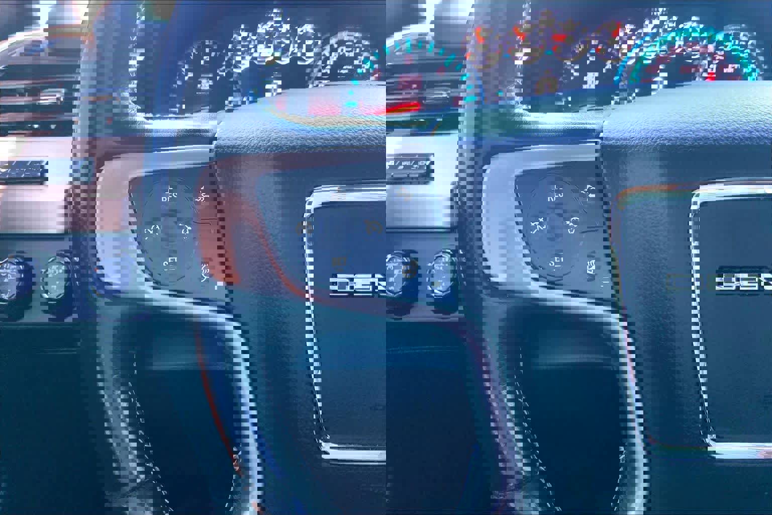 Used 2019 GMC Yukon XL Denali w/ Open Road Package image 23