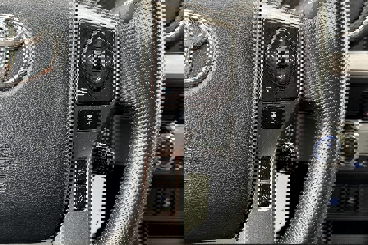 Used 2020 Toyota Tacoma SR5 image 29