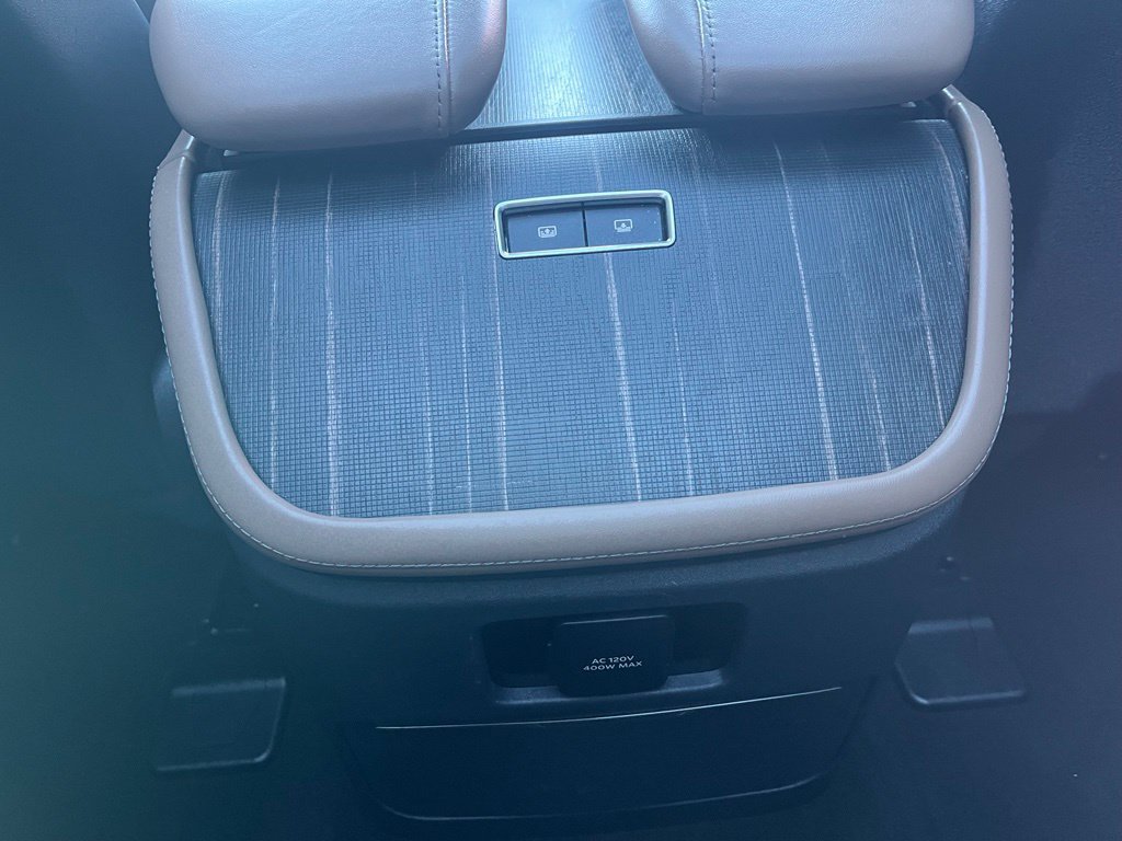 Certified 2025 Lincoln Navigator L Black Label AWD/4WD image 17