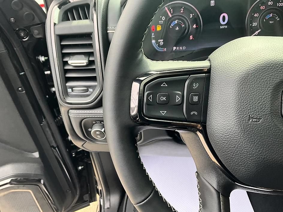 New 2026 RAM 3500 Limited AWD/4WD image 38