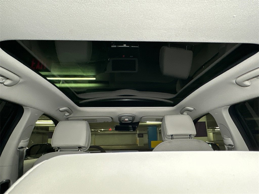 Used 2023 Hyundai Ioniq 5 Limited w/ Cargo Package image 8