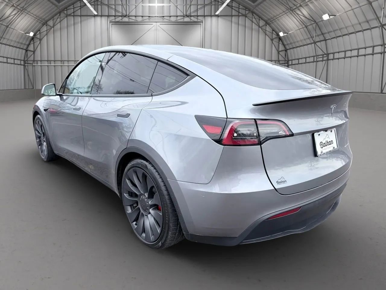 Used 2025 Tesla Model Y Performance image 14