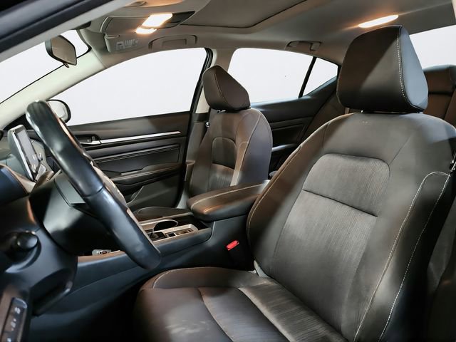 Used 2021 Nissan Altima 2.5 SV w/ SV Premium Package FWD image 8