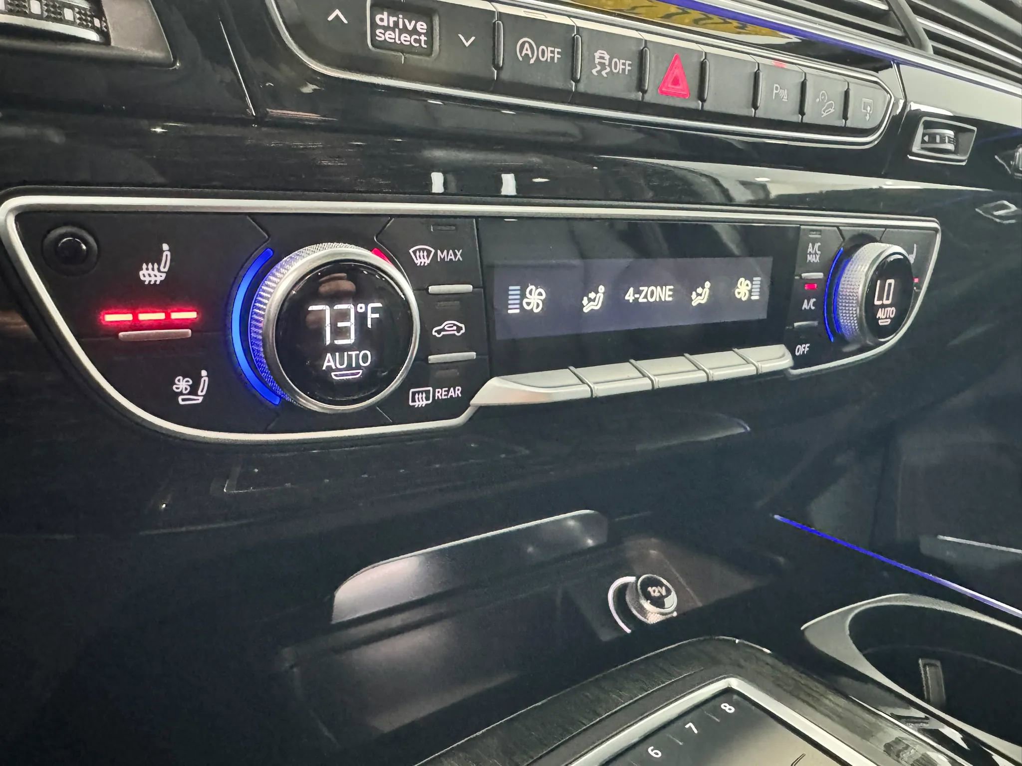 Used 2017 Audi Q7 3.0T Prestige AWD/4WD image 35