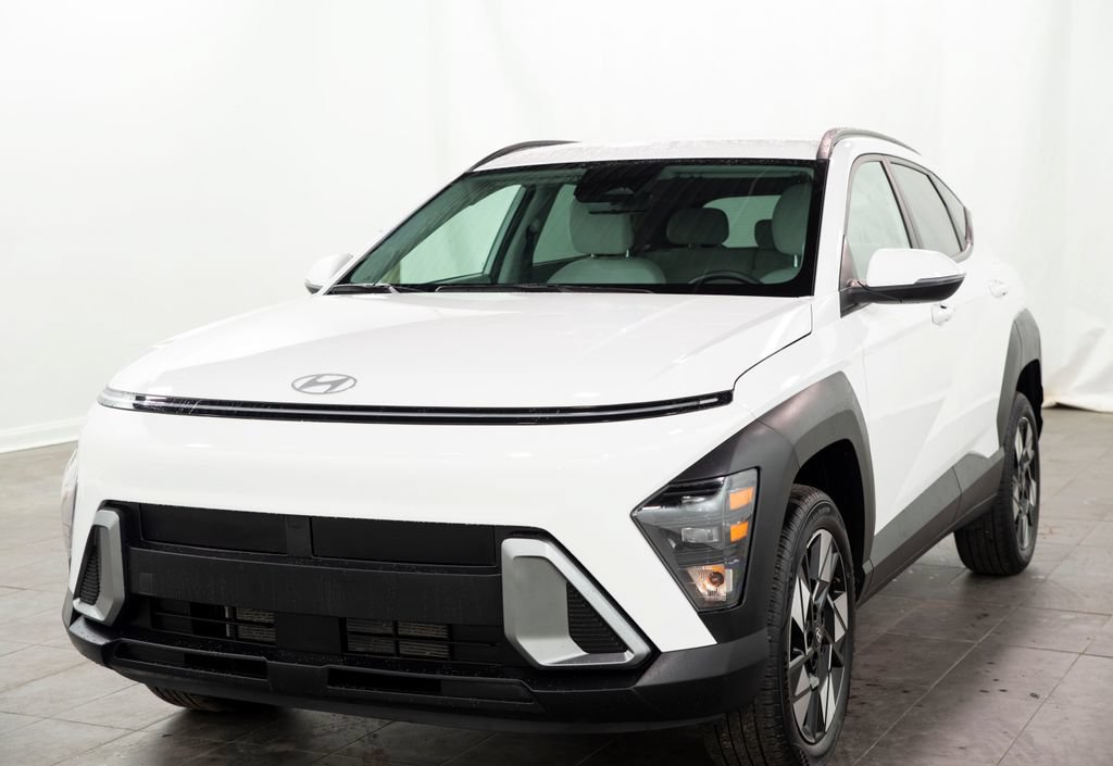 Used 2025 Hyundai Kona SEL AWD/4WD image 4