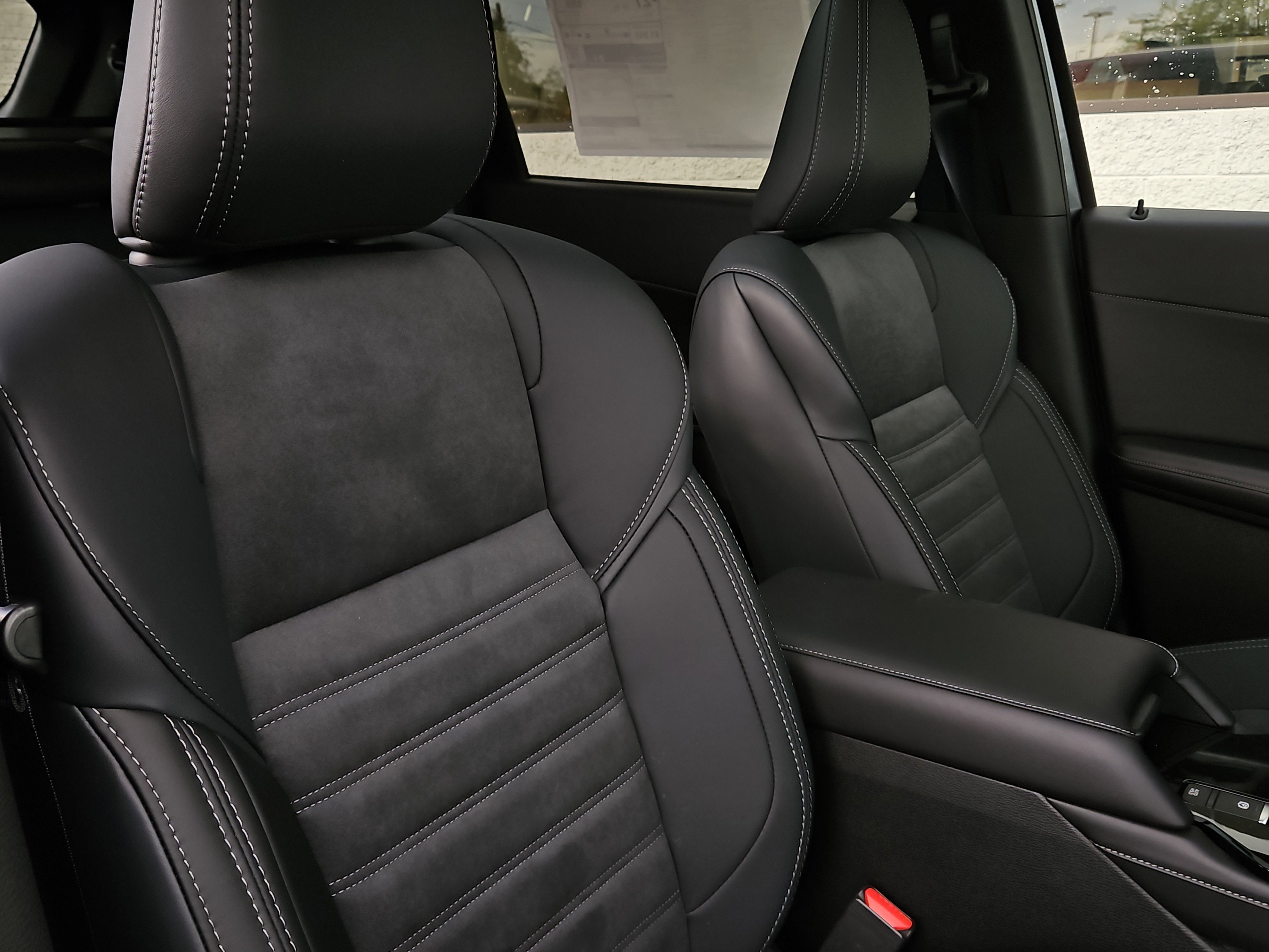 New 2025 Mitsubishi Outlander SE image 26