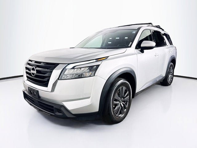 Certified 2023 Nissan Pathfinder SV image 1