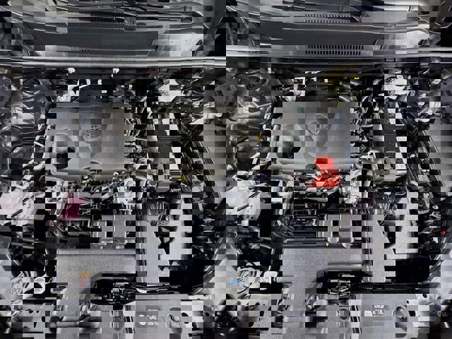 Certified 2025 Toyota RAV4 LE image 28