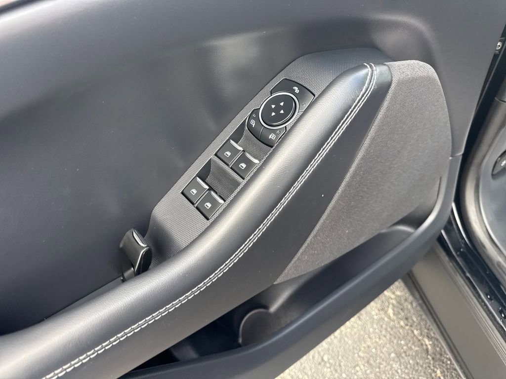 Used 2025 Ford Mustang Mach-E Select AWD/4WD image 27