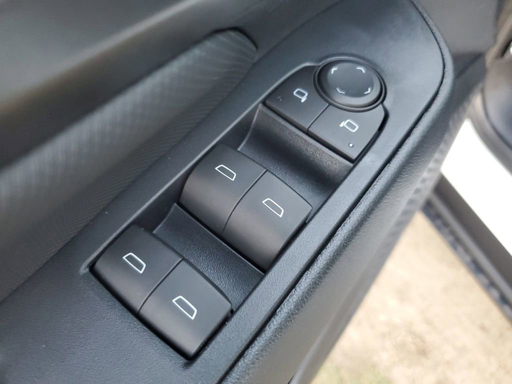 New 2026 Chevrolet Equinox EV LT image 19