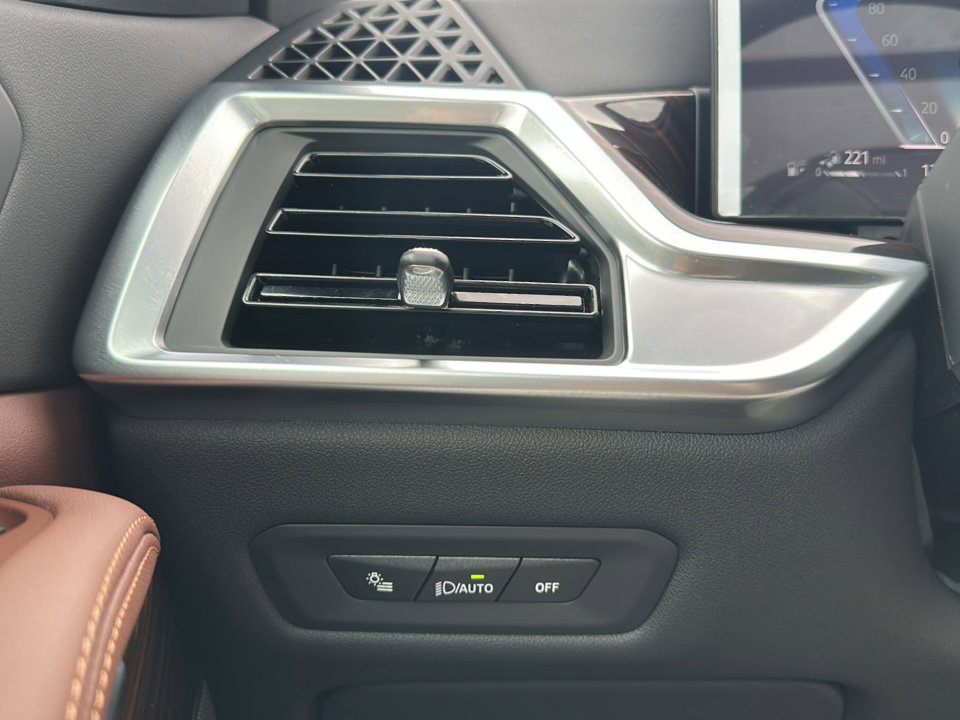 New 2026 BMW X5 xDrive50e image 27