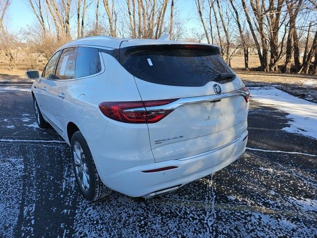 Used 2020 Buick Enclave Avenir w/ Avenir Technology Package AWD/4WD image 3