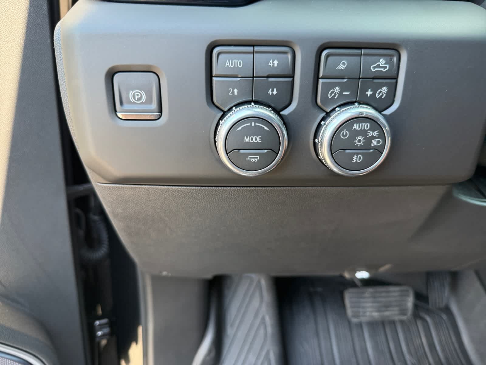 Used 2026 GMC Sierra 1500 Denali AWD/4WD image 26