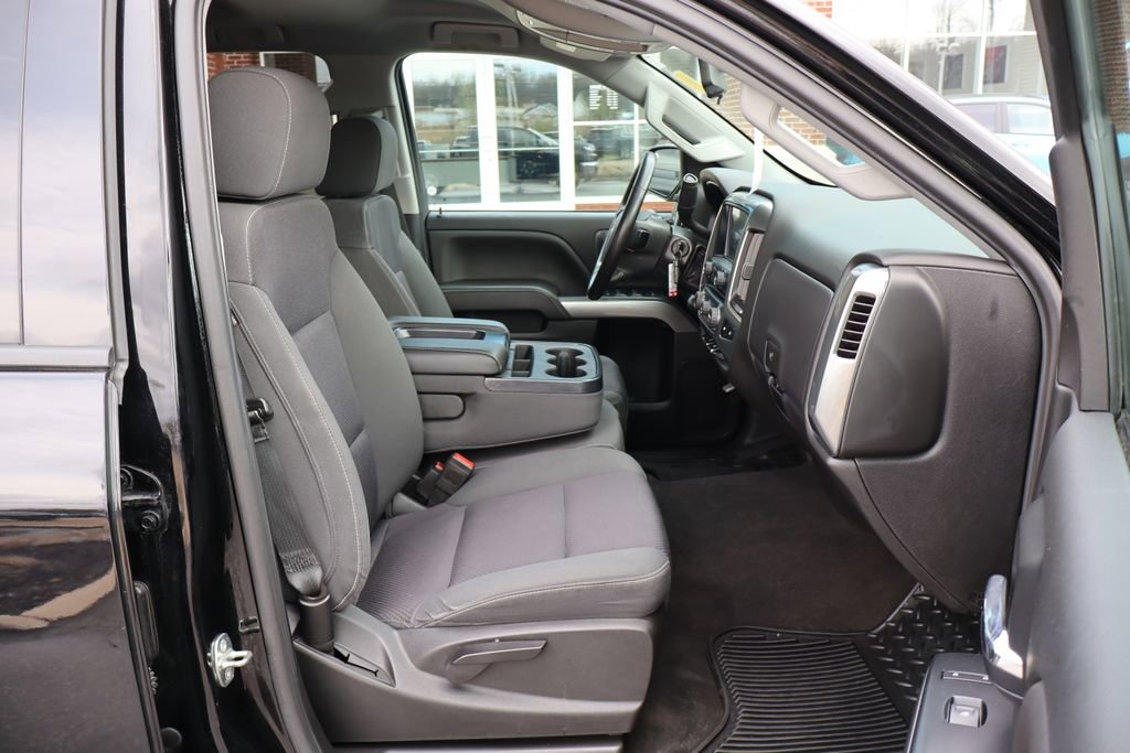 Used 2018 Chevrolet Silverado 1500 LT w/ All Star Edition image 45