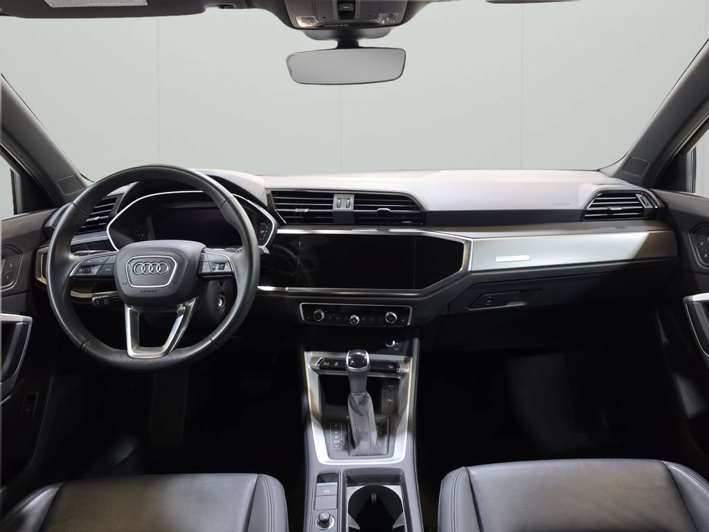 Used 2025 Audi Q3 2.0T Premium AWD/4WD image 17