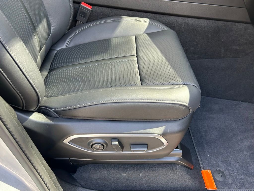 New 2026 Jeep Grand Wagoneer Limited AWD/4WD image 38