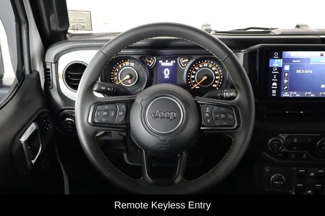 Used 2024 Jeep Gladiator Sport AWD/4WD image 7