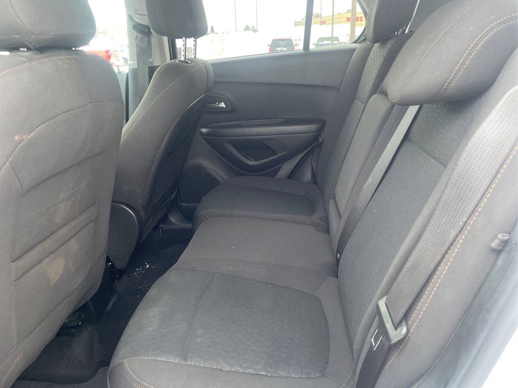 Used 2021 Chevrolet Trax LS w/ Tint and Cruise Package image 20