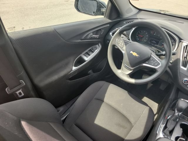 Used 2025 Chevrolet Malibu LT FWD image 13