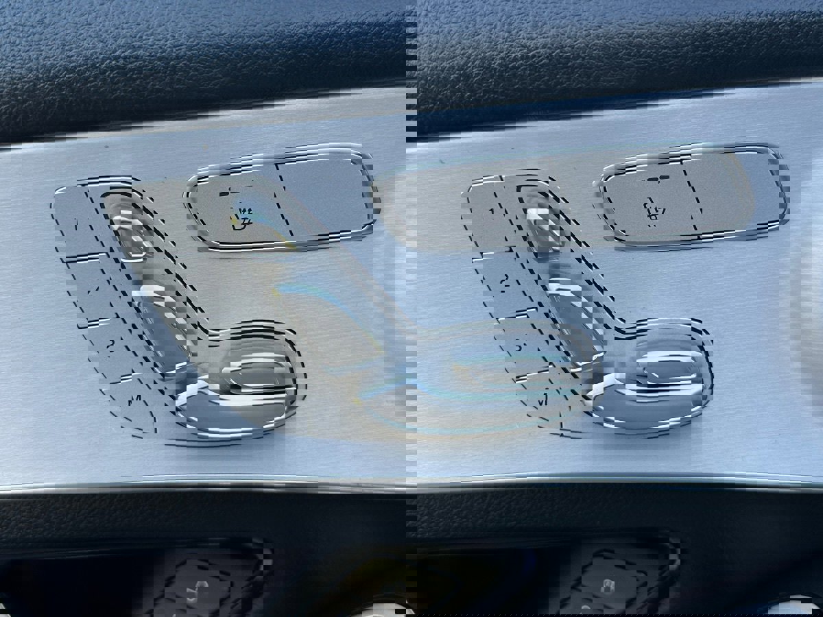 Used 2021 Mercedes-Benz GLC 300 image 29