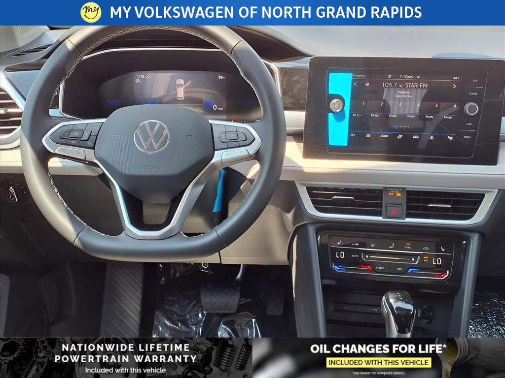 New 2025 Volkswagen Taos SE image 19