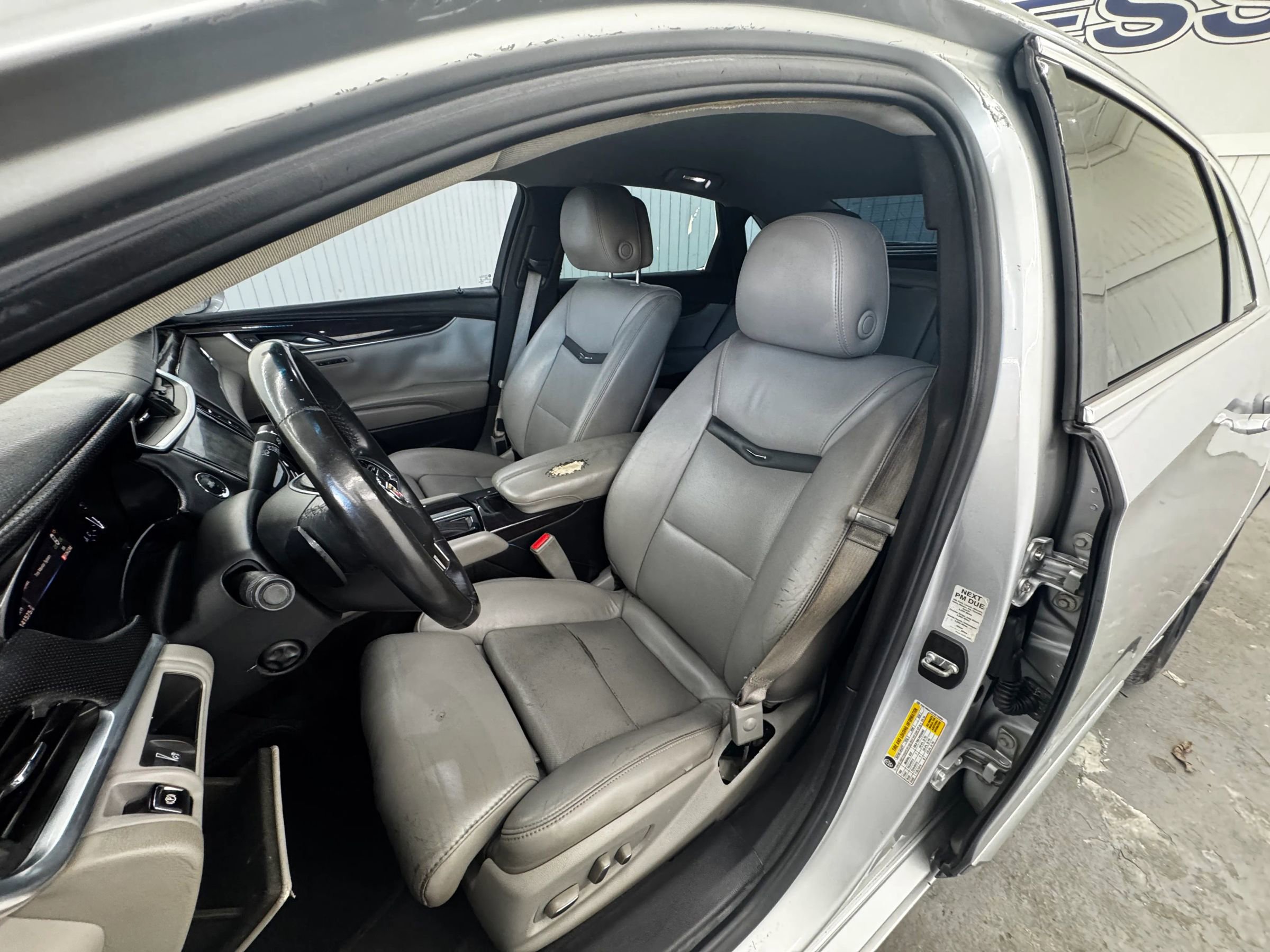 Used 2014 Cadillac XTS Luxury image 10