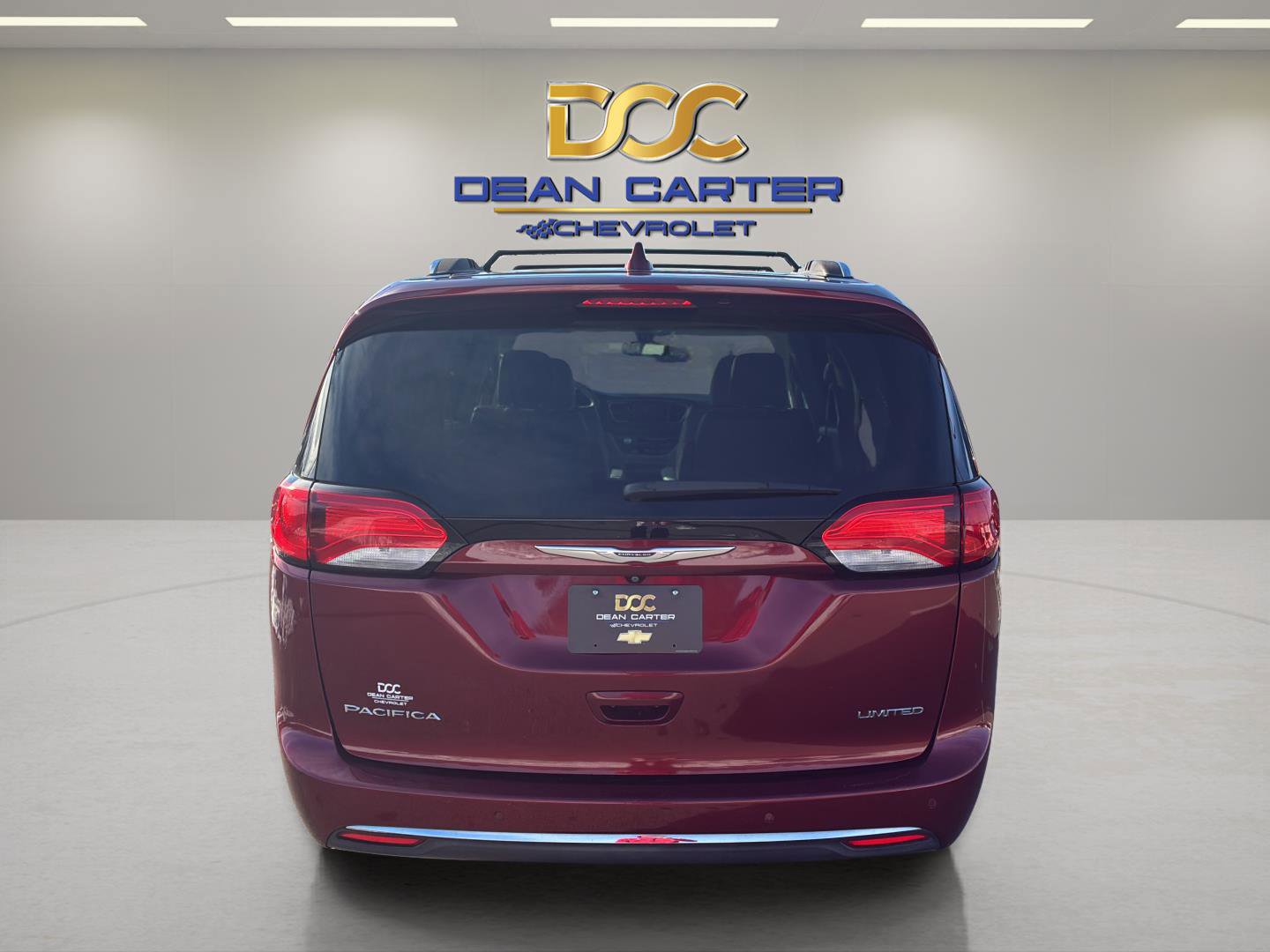 Used 2017 Chrysler Pacifica Limited image 12
