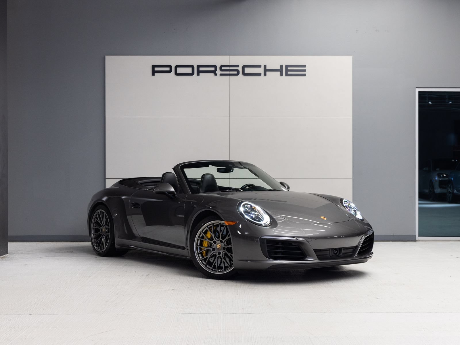 Certified 2018 Porsche 911 Carrera 4S AWD/4WD image 11