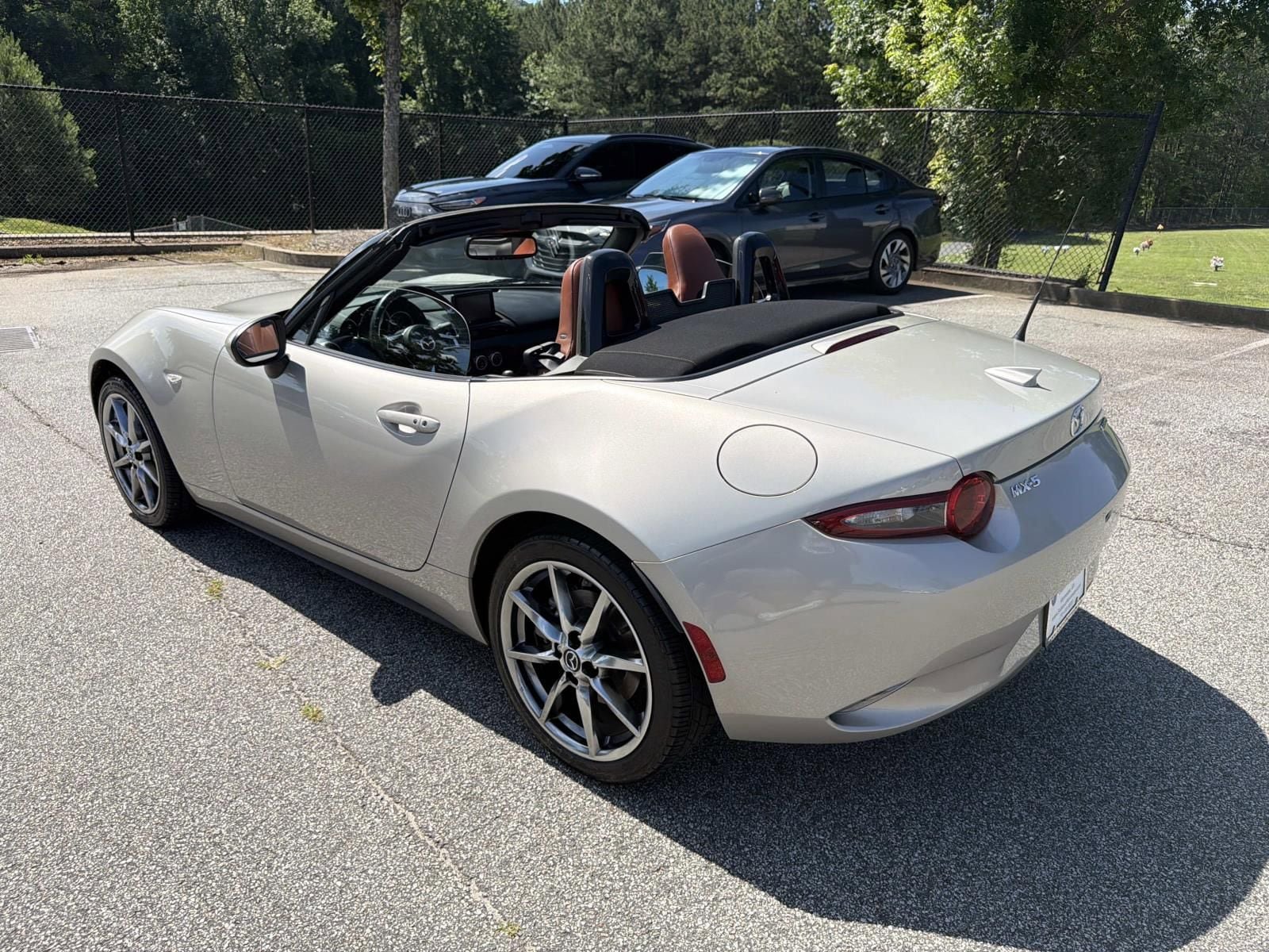 Used 2022 MAZDA MX-5 Miata Grand Touring w/ Weather Package RWD image 33