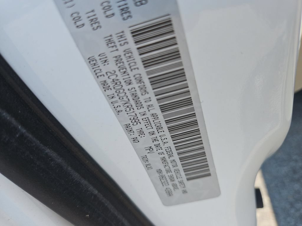 Used 2019 Dodge Grand Caravan SXT FWD image 8