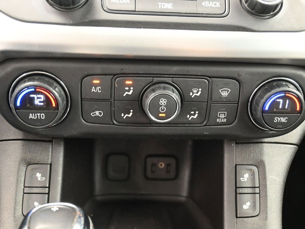 Used 2018 GMC Acadia SLT image 25