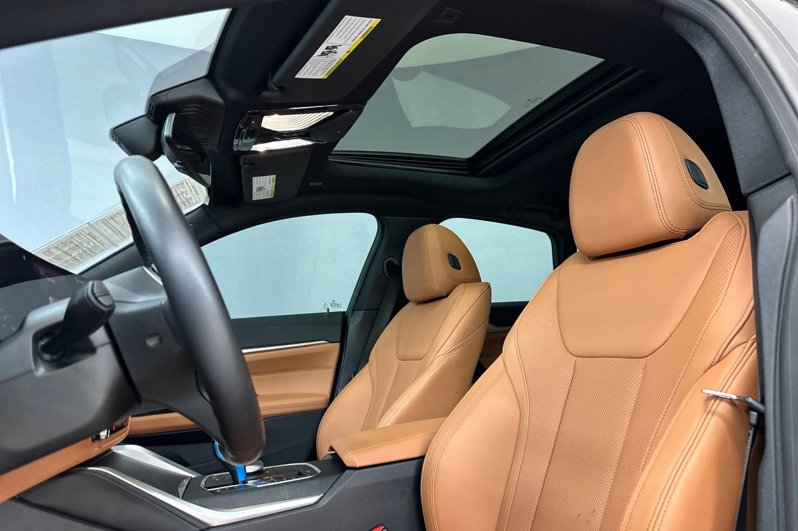 Certified 2022 BMW i4 eDrive40 w/ M Sport Package image 16