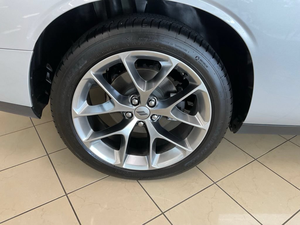 Used 2020 Dodge Challenger SXT w/ Plus Package RWD image 8