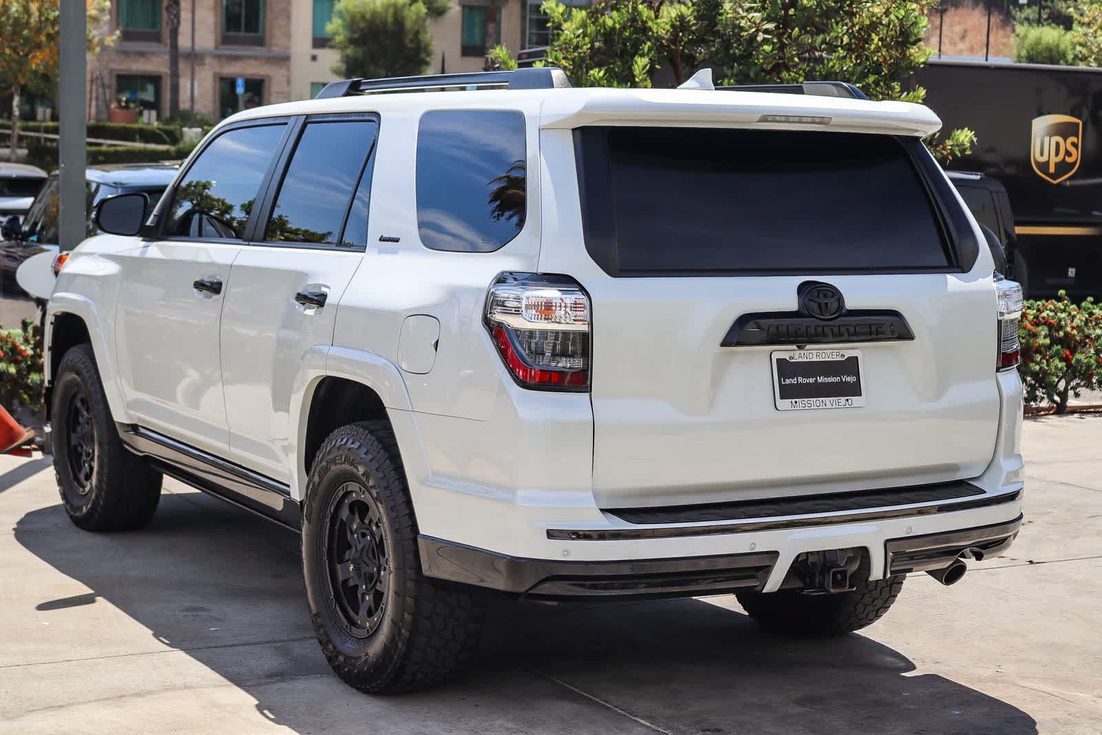 Used 2019 Toyota 4Runner Limited AWD/4WD image 4