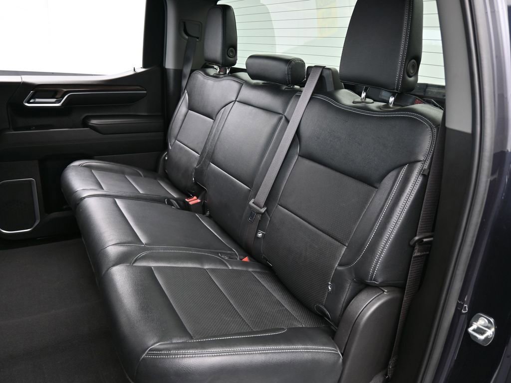 Used 2023 Chevrolet Silverado 1500 LT image 33