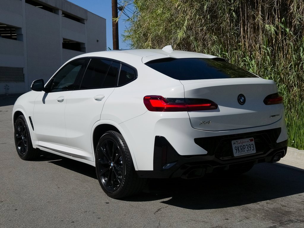 Used 2024 BMW X4 xDrive30i w/ Premium Package image 29