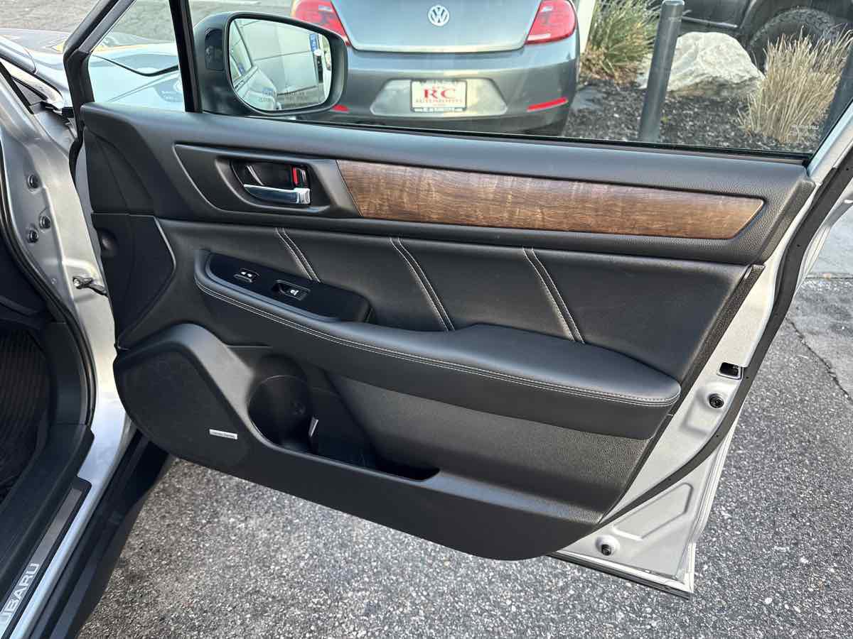Used 2018 Subaru Outback 2.5i Limited image 23