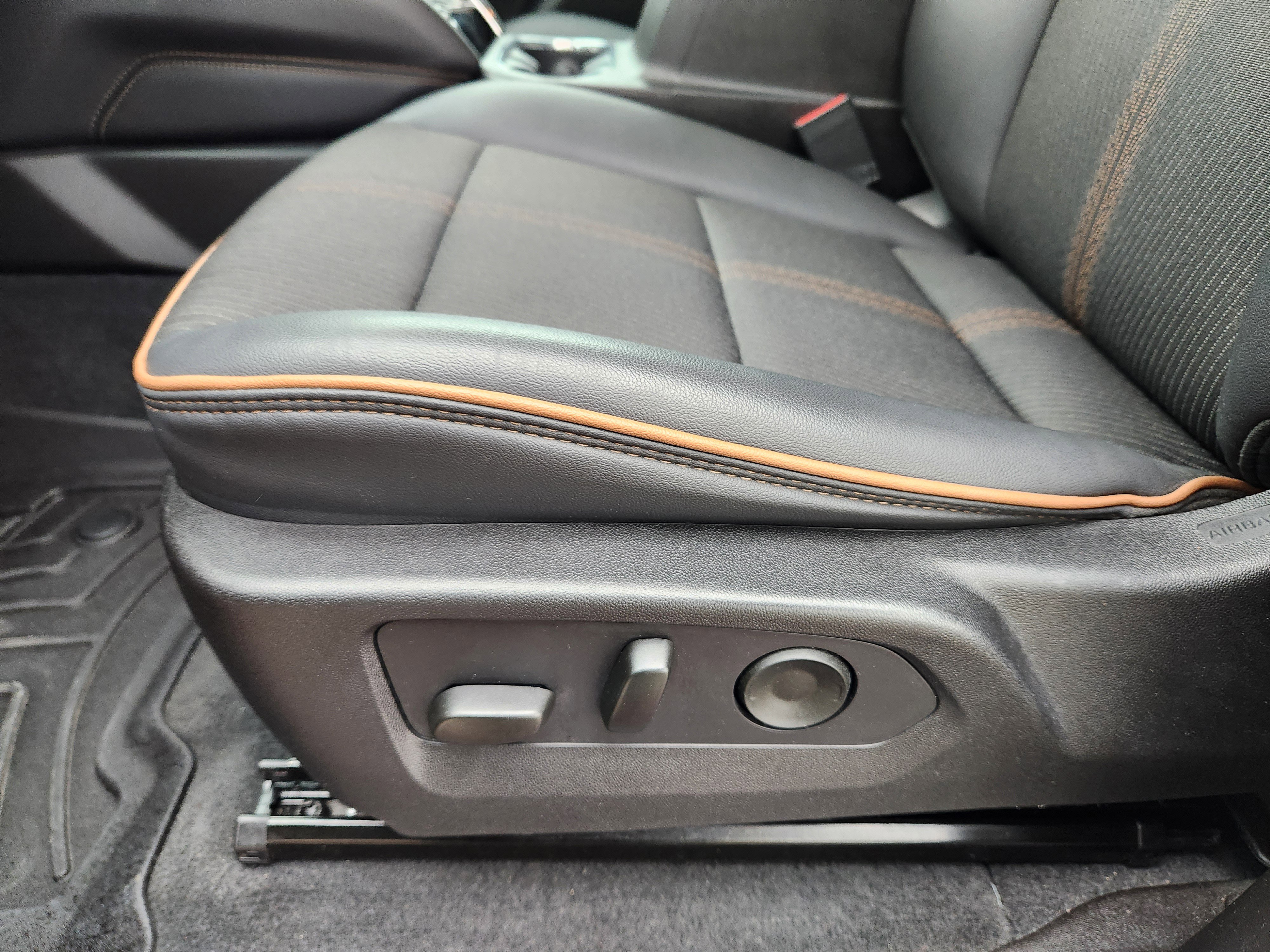 Certified 2023 GMC Canyon AT4 w/ Canyon Safety Plus Package image 24