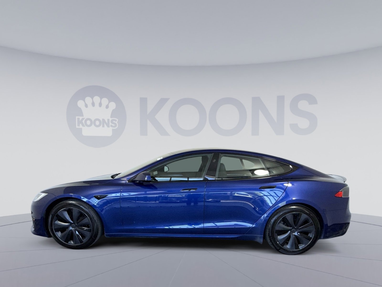 Used 2021 Tesla Model S Plaid image 2
