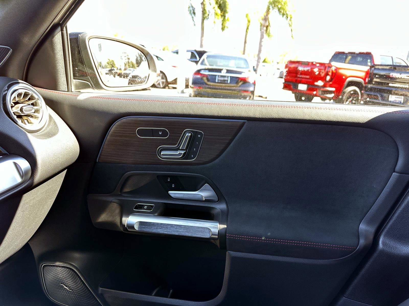 Certified 2025 Mercedes-Benz GLB 250 image 24