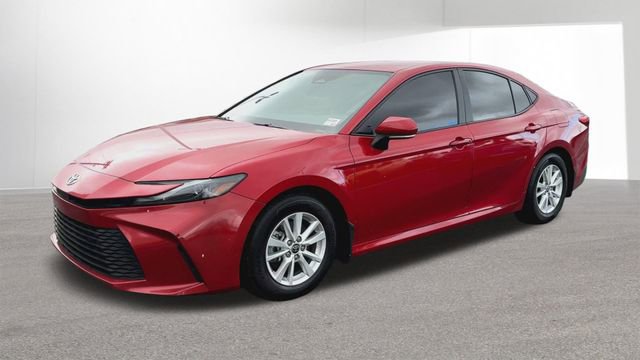 Used 2025 Toyota Camry LE w/ Convenience Package image 5