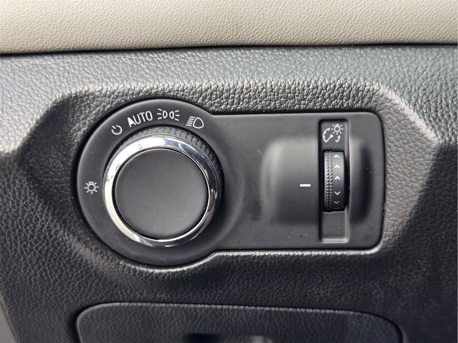 Used 2016 Chevrolet Cruze LS FWD image 18