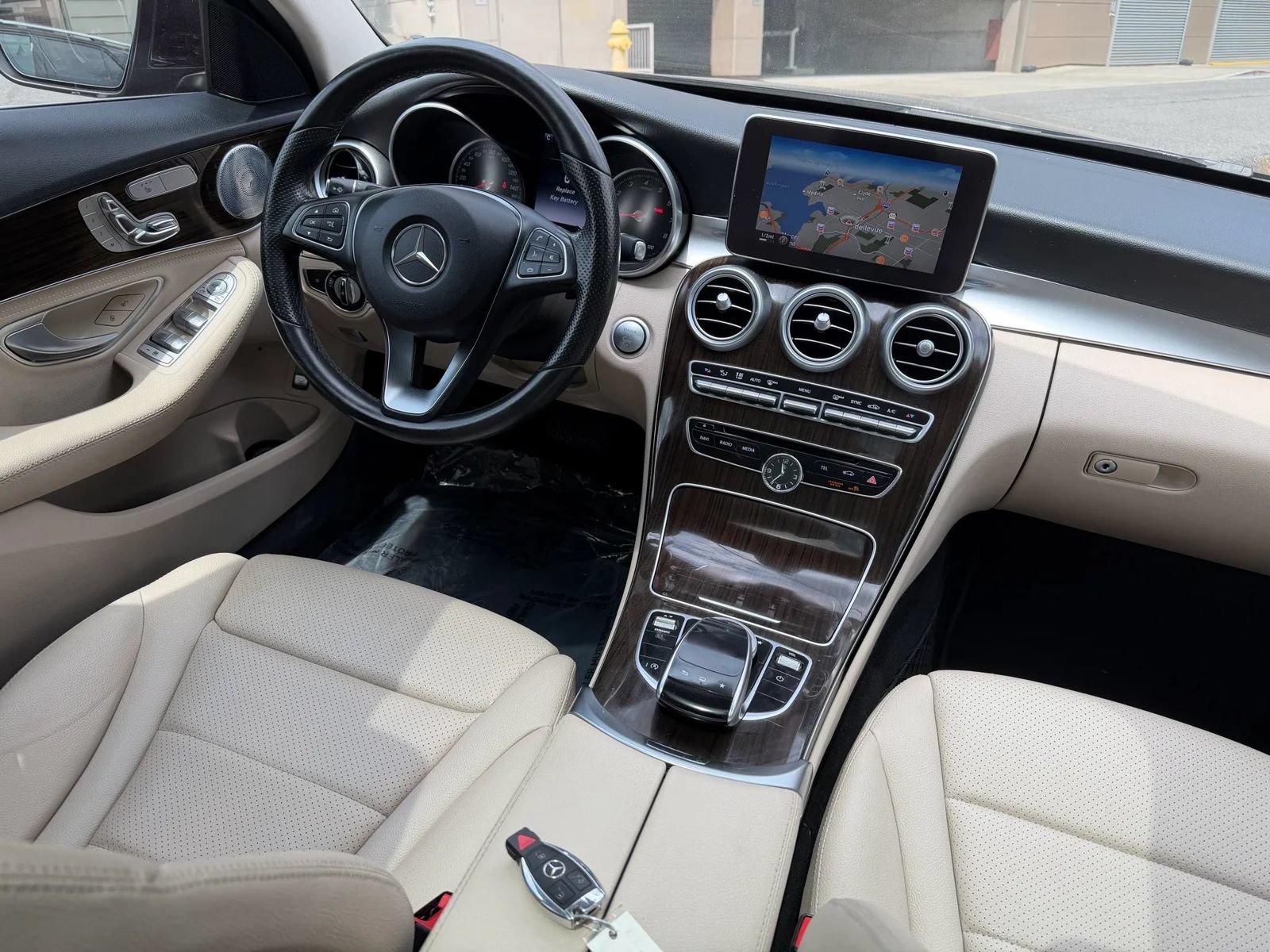 Used 2016 Mercedes-Benz C 300 4MATIC Sedan image 37