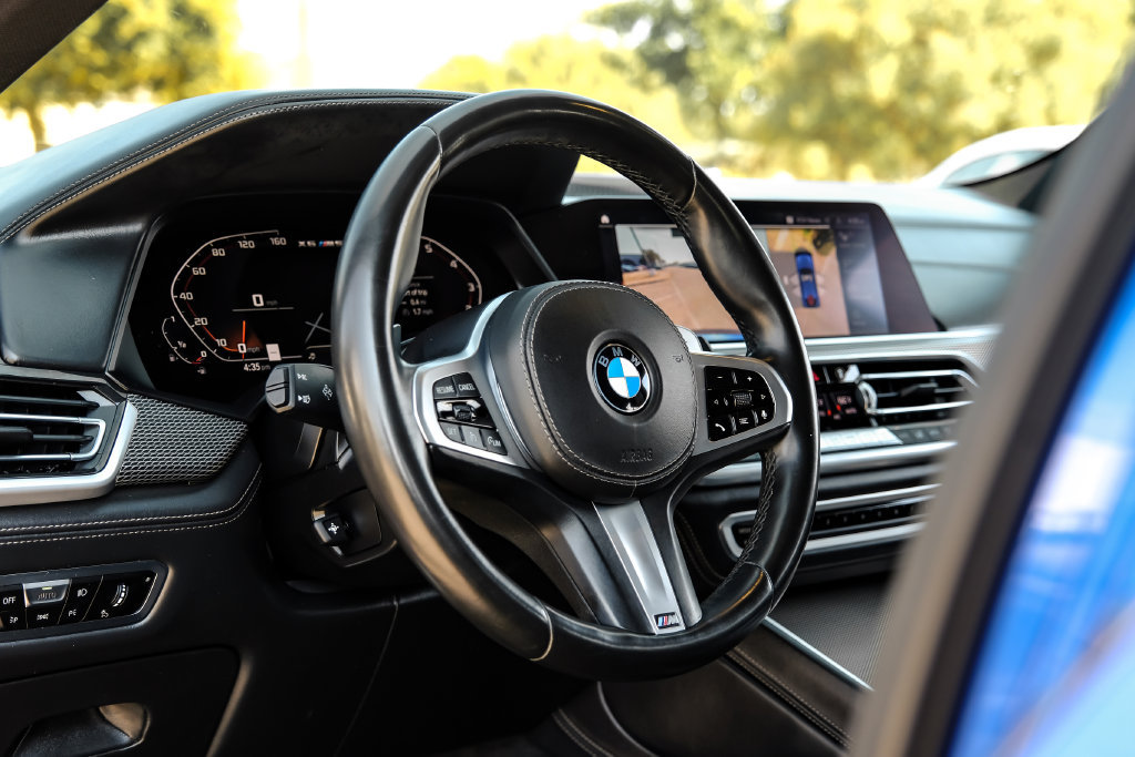 Used 2020 BMW X6 M50i w/ Premium Package AWD/4WD image 14