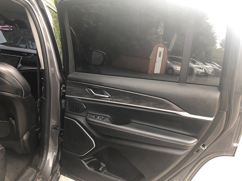 Used 2021 Jeep Grand Cherokee L Limited image 15